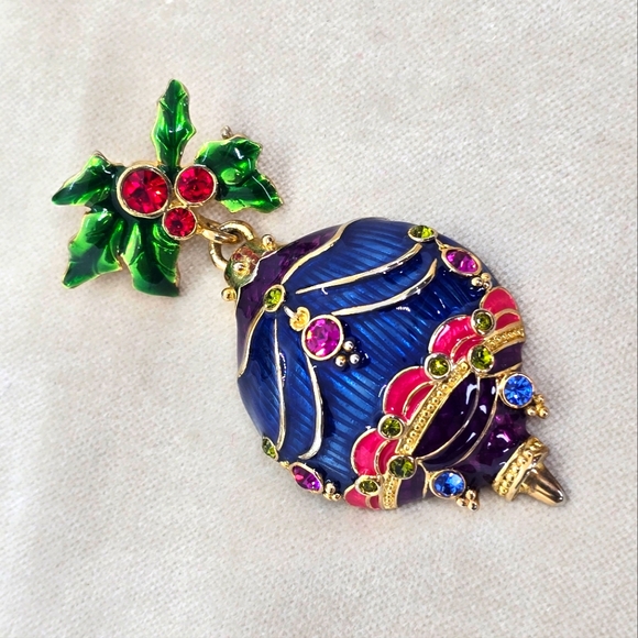 Christopher Radko Jewelry - Vintage Christopher Radko 2-Piece Beautiful Christmas Ornament Brooch Pin